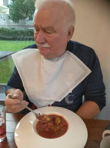Lech Wałęsa w sanatorium 