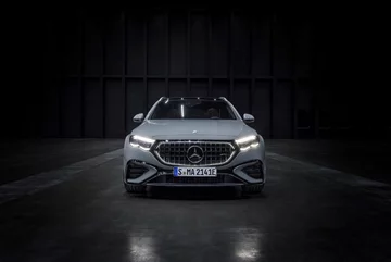 Mercedes-AMG E 53 HYBRID 4MATIC+ 