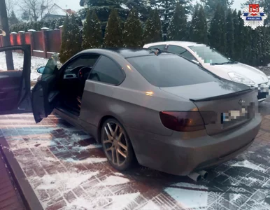 Miniatura: 15-latek szalał w BMW. Policję...