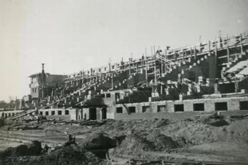 Trybuny. Widok od strony boiska. Październik 1929r., fot. CAW