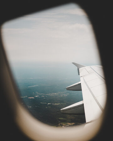 Widok z samolotu, zdjęcie ilustracyjne