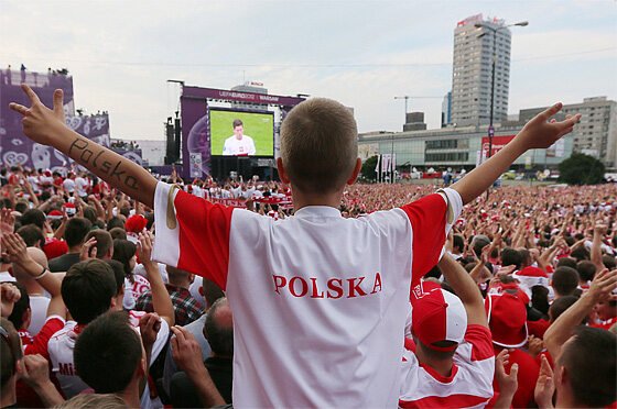W 17 minucie Lewandowski uszczęśliwił wszystkich! (fot. PAP/Paweł Supernak)