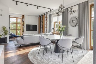 Wszystkie odcienie szarości. Dom jednorodzinny w Konstancinie, projekt SAAN Architekci
