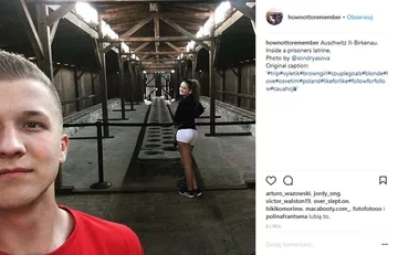 Pamiątkowe zdjęcie z Auschwitz 