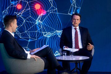 Prezentacje były przeplatane dyskusjami m.in. na&nbsp;temat megatrend&oacute;w w&nbsp;energetyce oraz&nbsp;wyzwań gospodarki wodorowej