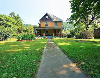 Miniatura: Dom z "Milczenia owiec" sprzedany