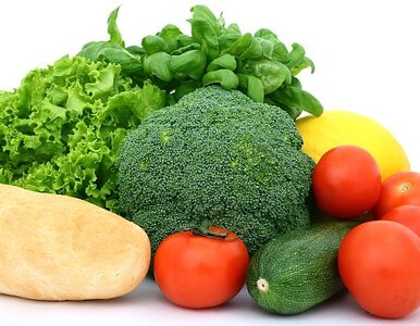 Miniatura: Jemy coraz mniej owoców i warzyw