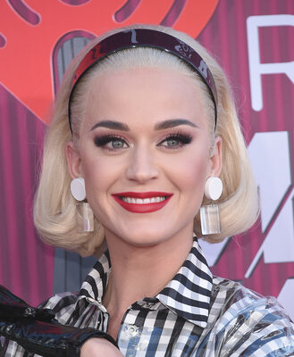 Miniatura: Katy Perry i jej wyjątkowe stylizacje