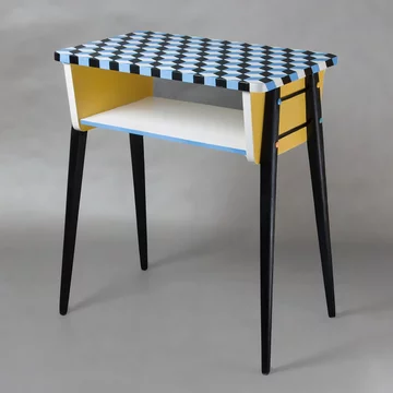 Stolik Wielokostek autorstwa Lidii Skarzyńskiej / ArtPoPo.pl