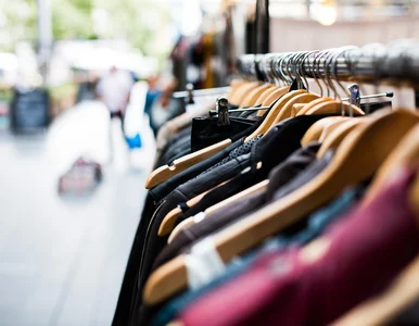 Miniatura: Kombinezony damskie – modny wybór na każdą...