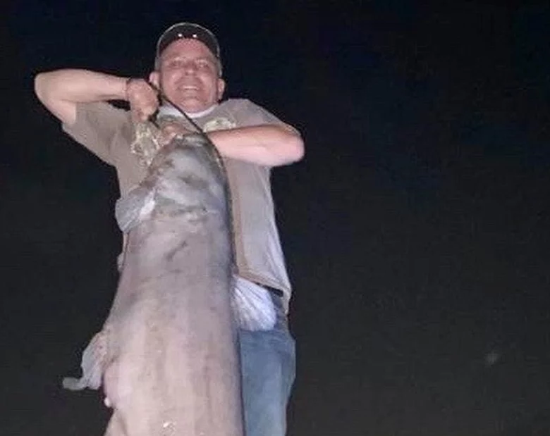 Miniatura: Złowił rybę ważącą 45 kg. Jest niemal...