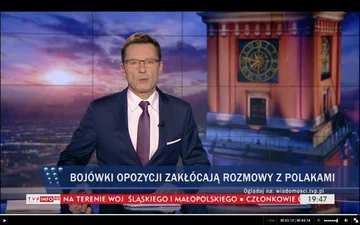 Paski informacyjne z "Wiadomości" TVP 