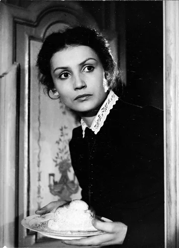 Kadr z filmu „Wierna rzeka” Małgorzata Pieczyńska 1983. Kadr z filmu „Wierna rzeka” w reżyserii Tadeusza Chmielewskiego, n/z Małgorzata Pieczyńska.