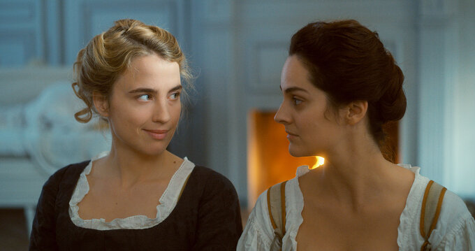 Adèle Haenel i Noémie Merlant w filmie Portret kobiety w ogniu (2019)