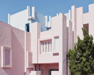 La Muralla Roja, osiedle projektu Ricardo Bofill Taller de Arquitectura Ricardo Bofill, La Muralla Roja