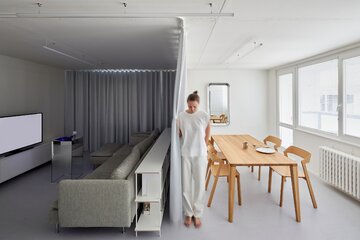 Minimalistyczne mieszkanie w bloku, projekt RDTH architekti 