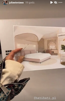 Miniatura: Aktorka i piosenkarka Julia Wieniawa...