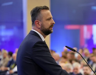 Miniatura: Szef MON reaguje na doniesienia o...