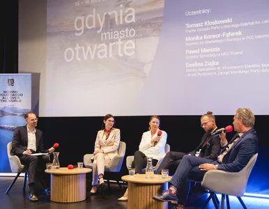 Miniatura: Debata  i spacer po mieście – pierwszy...