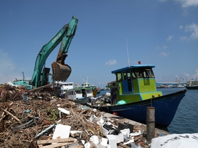 „Cały świat ma problem”. Polska firma „sprząta” w Azji i Afryce