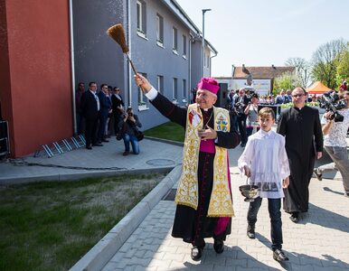 Miniatura: Oskarżany o ignorowanie pedofilii biskup...