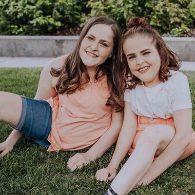 Miniatura: Rozdzielono bliźniaczki. Dziewczynki mają...