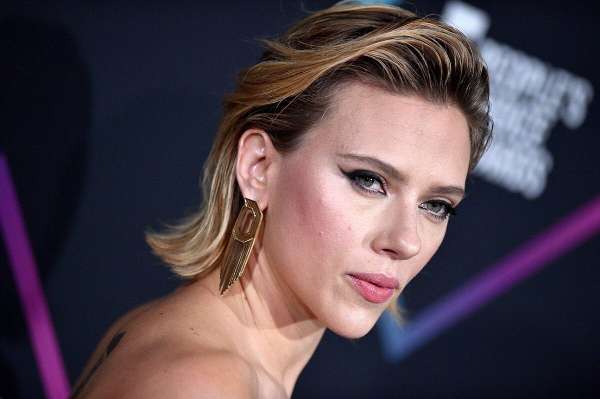 1. Scarlett Johansson 