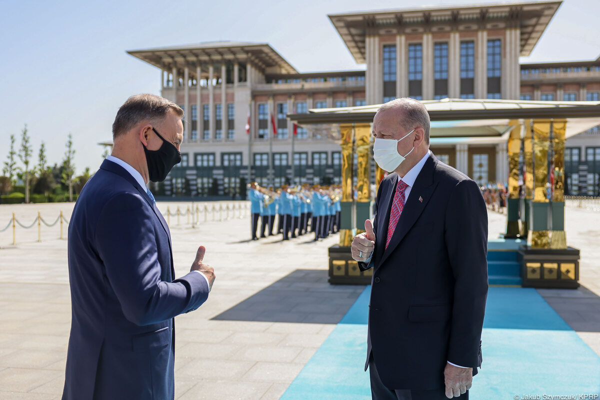 Andrzej Duda podczas wizyty w Turcji 