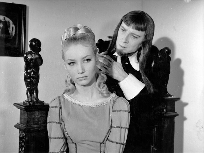 Pola Raksa i Krzysztof Chamiec w filmie „Panienka z okienka” w reżyserii Marii Kaniewskiej z 1964 roku