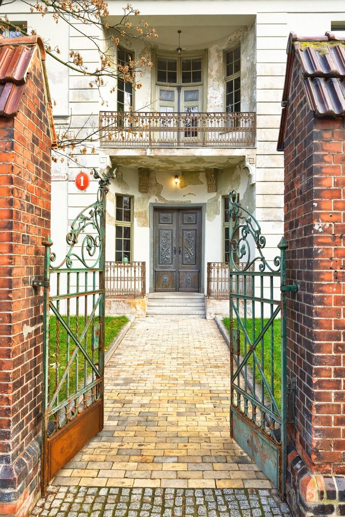 Wejście ARCHE Dwór Uphagena Gdańsk