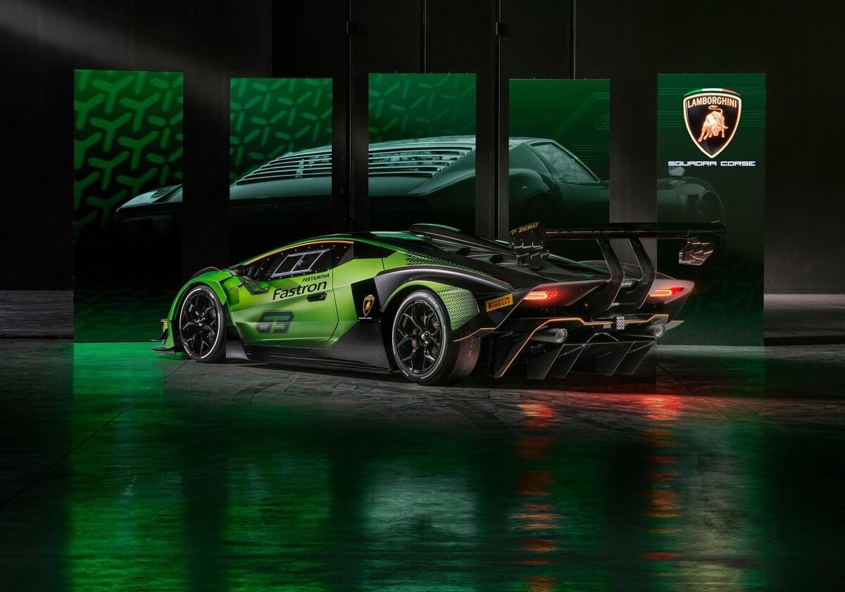 Lamborghini Essenza SCV12 