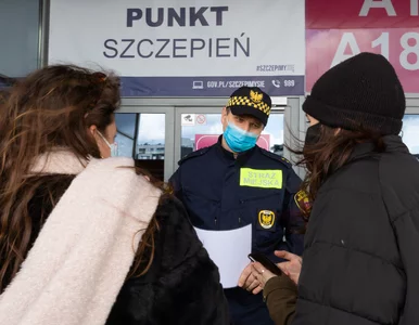 Miniatura: Zachęty dla zaszczepionych. Michał...