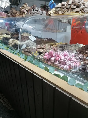 Jarmark świąteczny w Lizbonie 