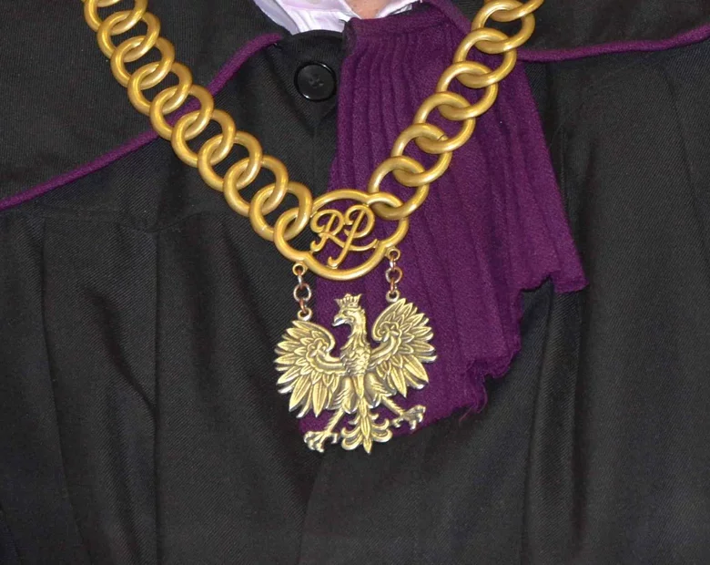 Miniatura: Patryk Jaki atakuje sędziów: Ustawą nie...