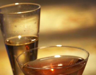 Miniatura: Miedwiediew walczy z alkoholizmem
