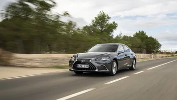 Lexus ES 300h 