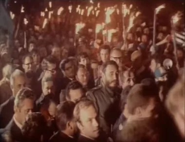 Fidel Castro w tłumie Polaków