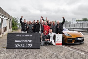 Porsche Panamera z&nbsp;rekordem N&uuml;rburgringu