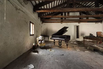 Wnętrze porzuconego budynku 