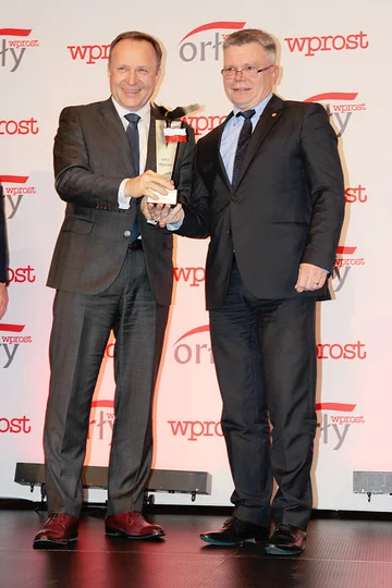 Orły Tygodnika „Wprost” 2016 na Pomorzu ENERGA S.A., Grupa Lotos S.A. oraz prezydent Gdyni Wojciech Szczurek zostali laureatami Orłów Tygodnika „Wprost” na Pomorzu. Nagrody wręczono w poniedziałek w sopockim Sheraton Hotel. Statuetkę w imieniu prezydenta Gdyni odebrała wiceprezydent Katarzyna Gruszecka-Spychała.