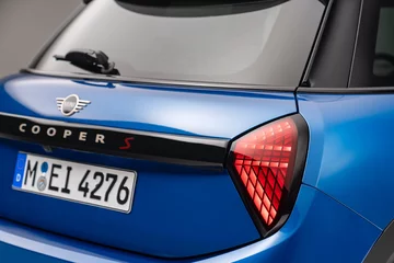 Nowe 5-drzwiowe Mini Cooper 