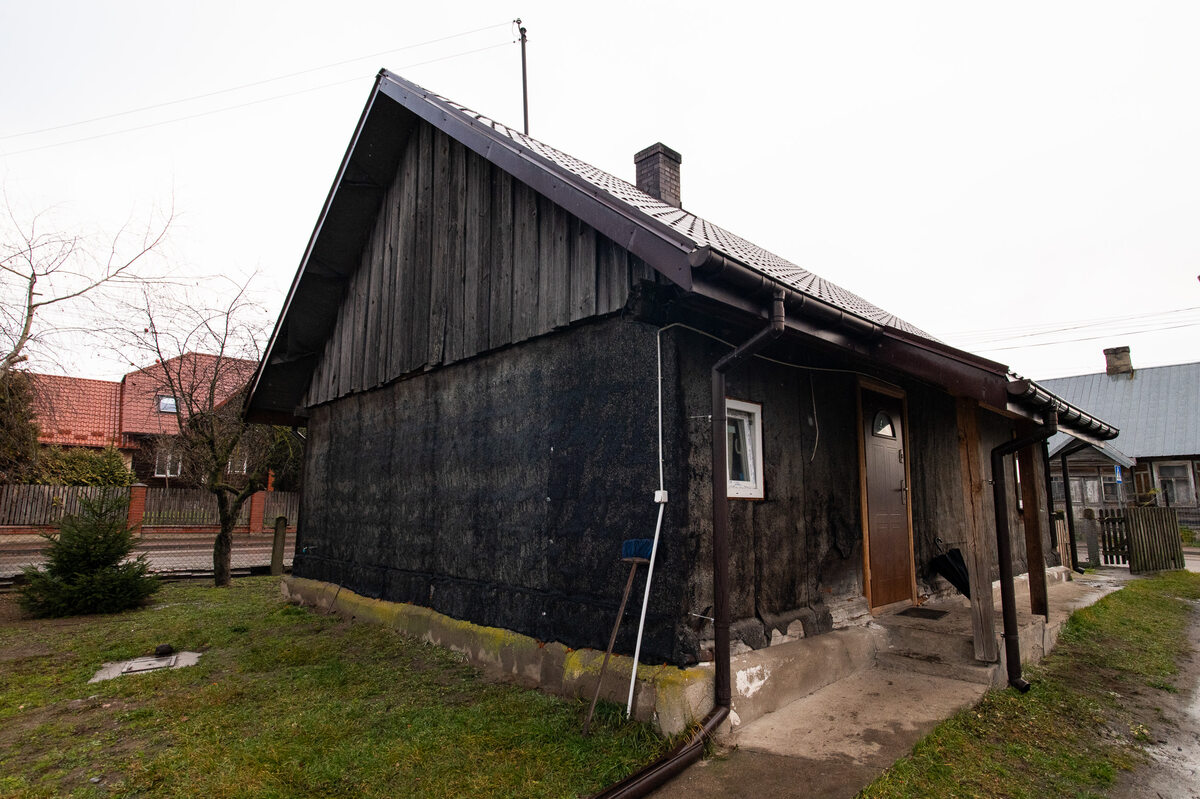 Dom w podlaskich Drahlach przed remontem ekipy programu „Nasz nowy dom” 
