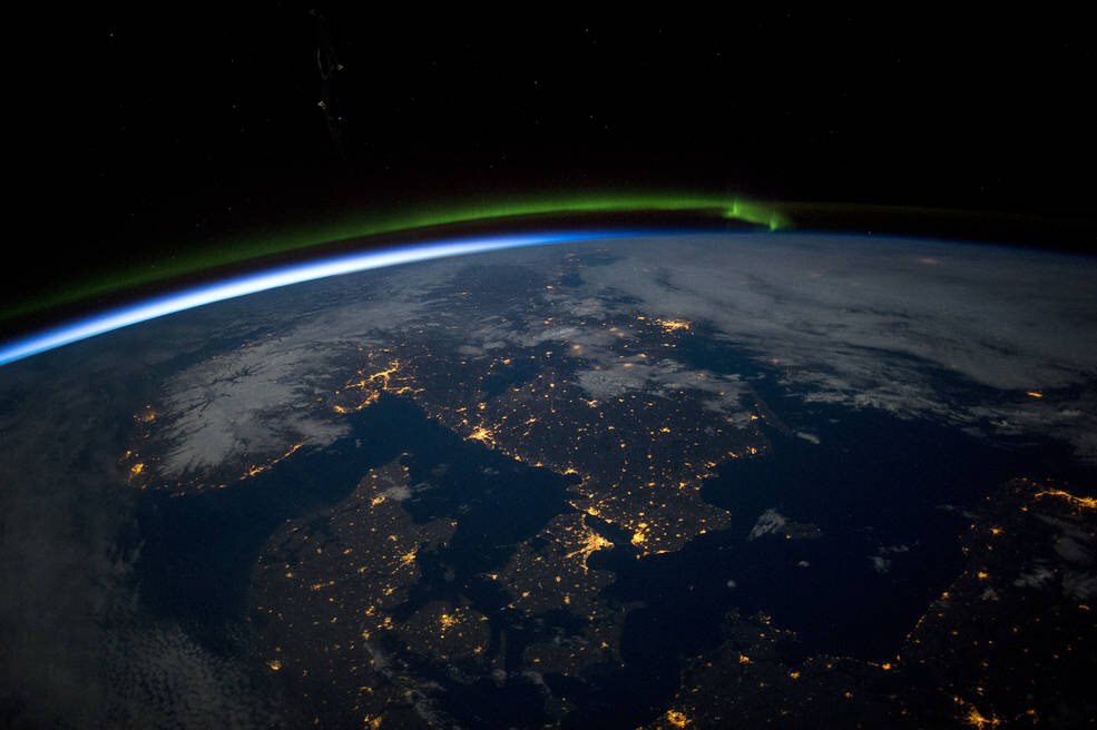 Skandynawia w nocy (fot. NASA )