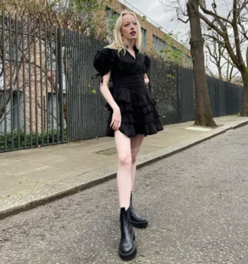 Amybeth McNulty 