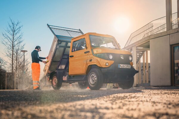 Miniatura: E-vany Evum Motors