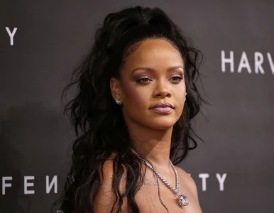 Miniatura: Włamał się do domu Rihanny i spędził tam...
