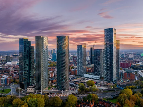 Miniatura: Droższe loty do popularnego wśród Polaków...