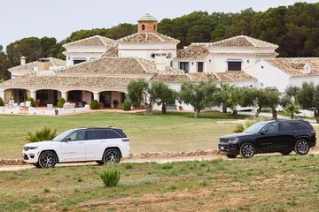 Jeep Grand Cherokee Summit Reserve 