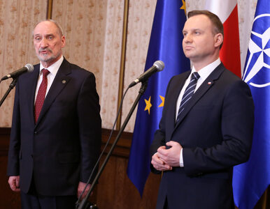 Miniatura: „Prezydent i szef MON lekceważą Jarosława...