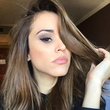 Yanet Garcia 